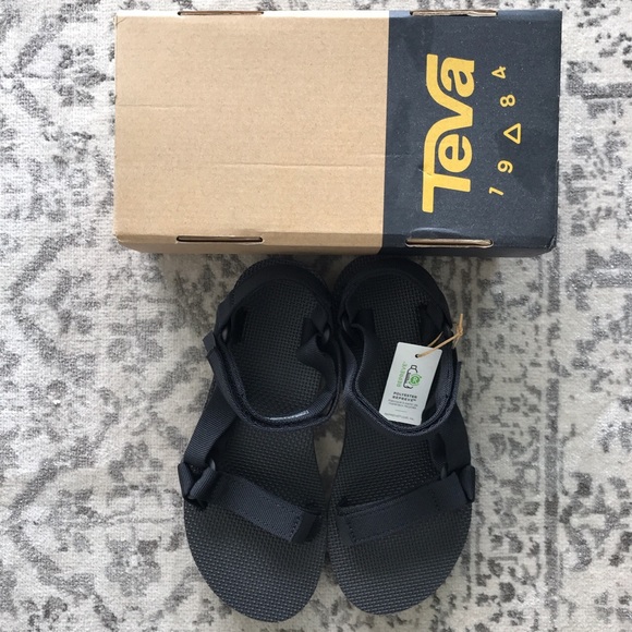 Teva Shoes - BNWT Teva Sandals